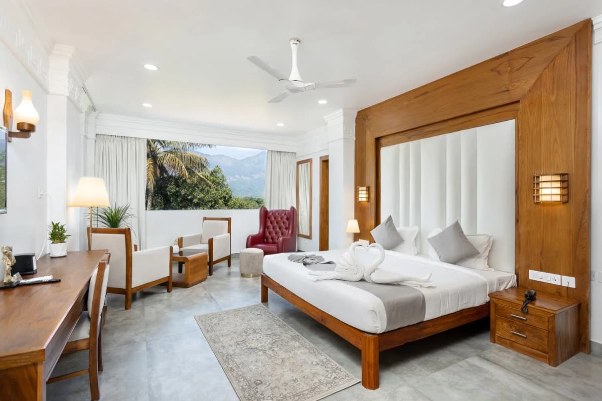 Famous Hotels in Munnar That Travelers Love